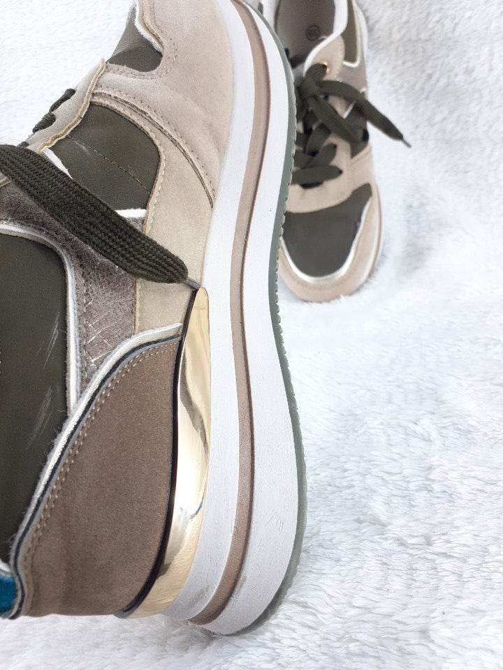 39 Tennis de marche Beige marron et doré