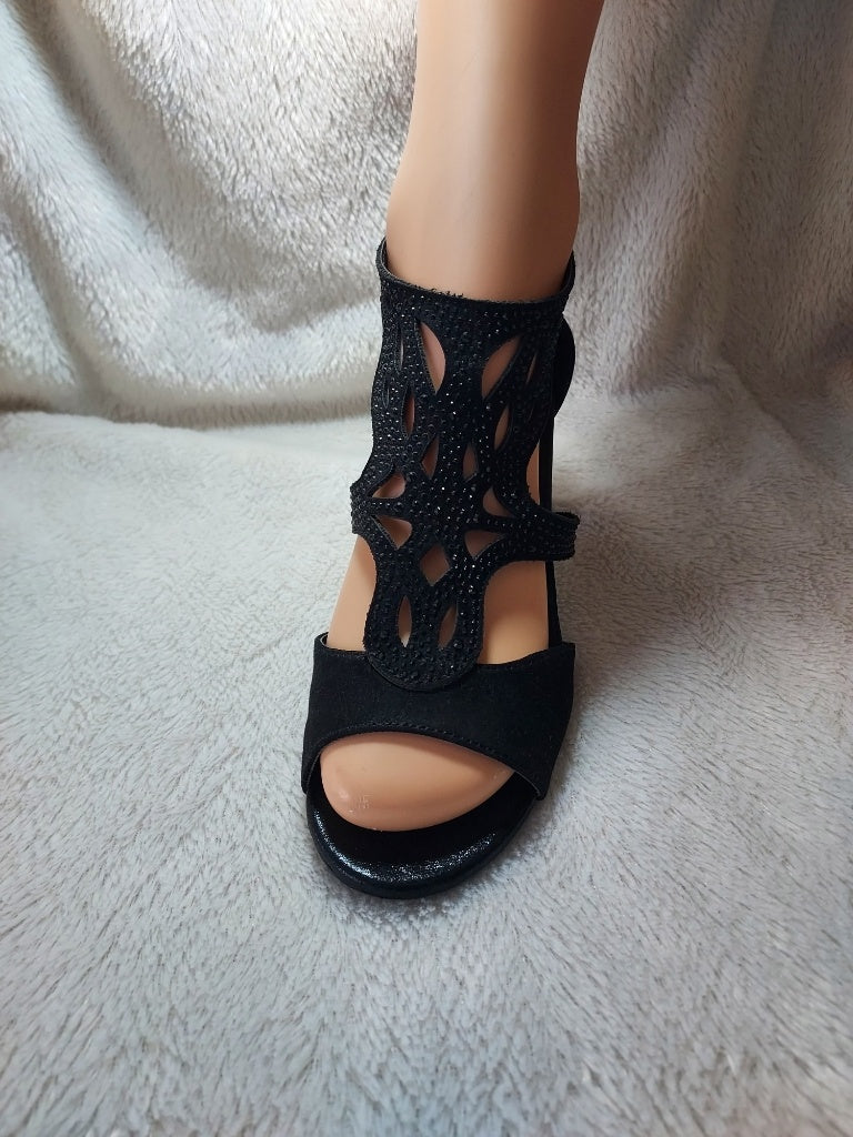 37 Sandales a talons carrés