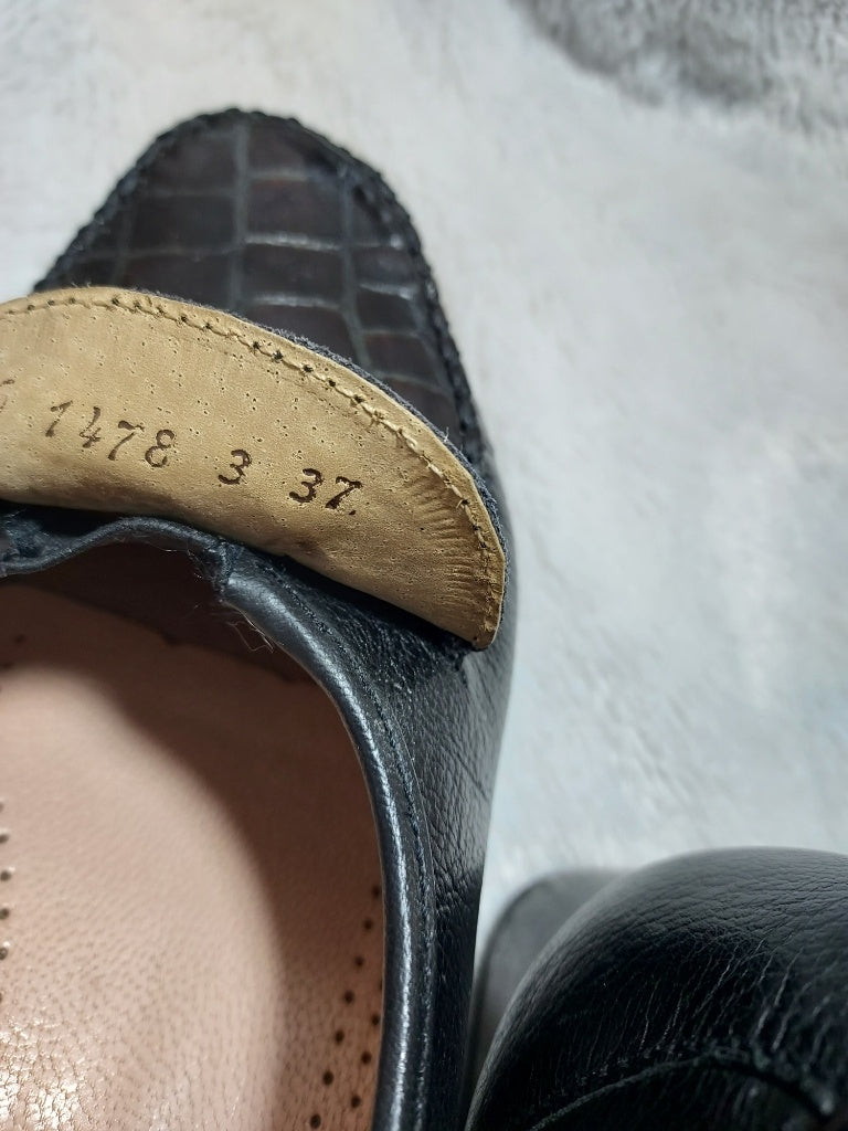 37 Mocassins en cuir