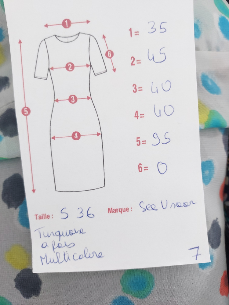 36 Robe sans manches