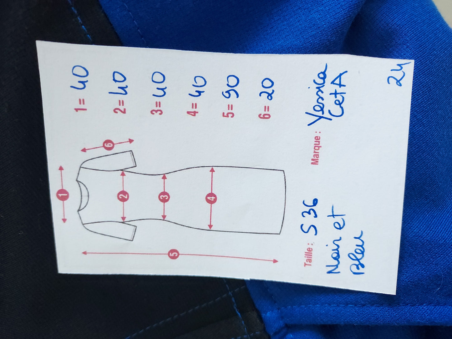 36 C&A Robe d'été bicolore