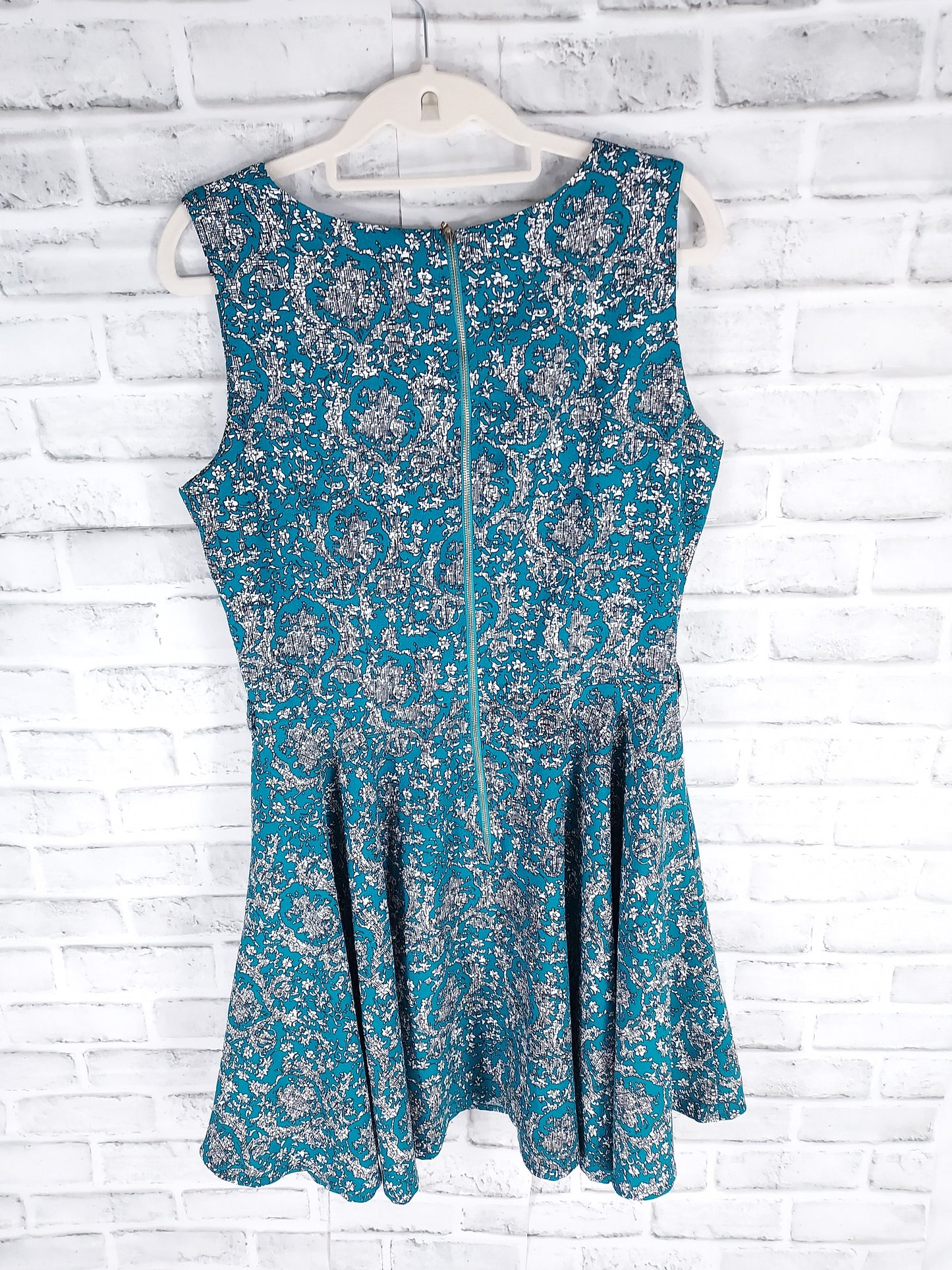 40 Izabel Londol