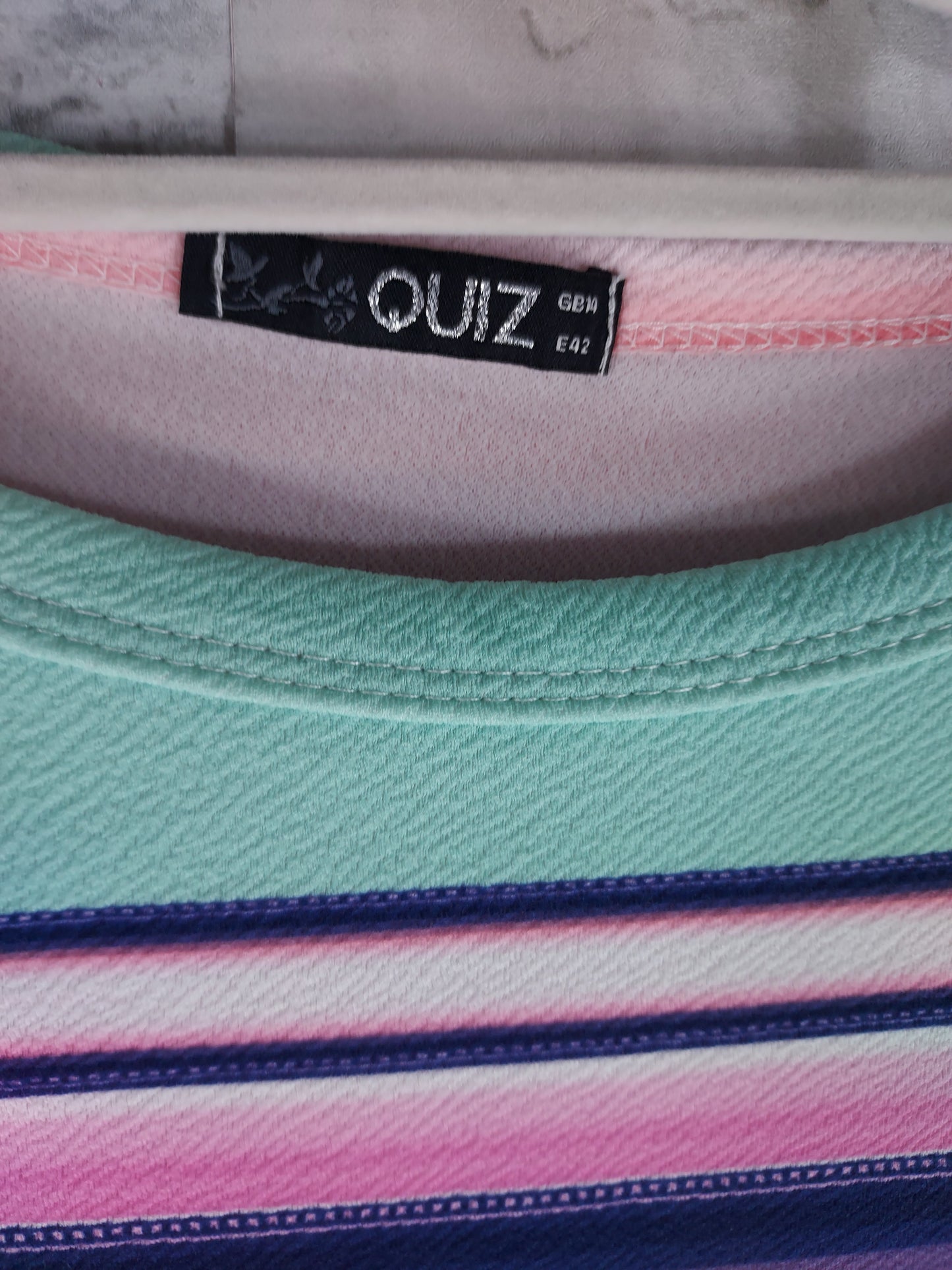 42 Quizz Robe pastel rayé