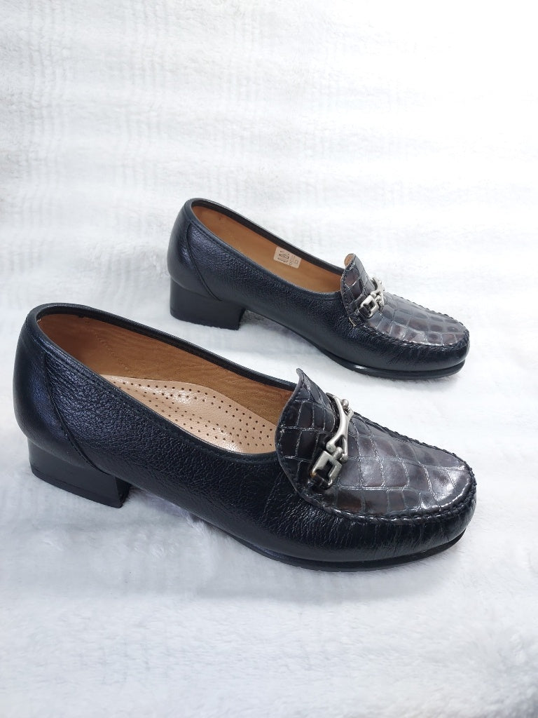 37 Mocassins en cuir