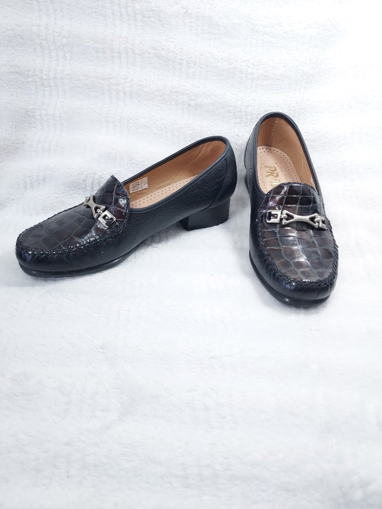37 Mocassins en cuir