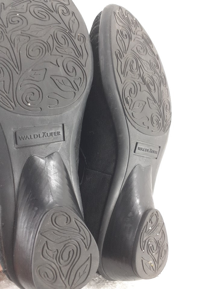 37 Ballerines a Brides en cuir