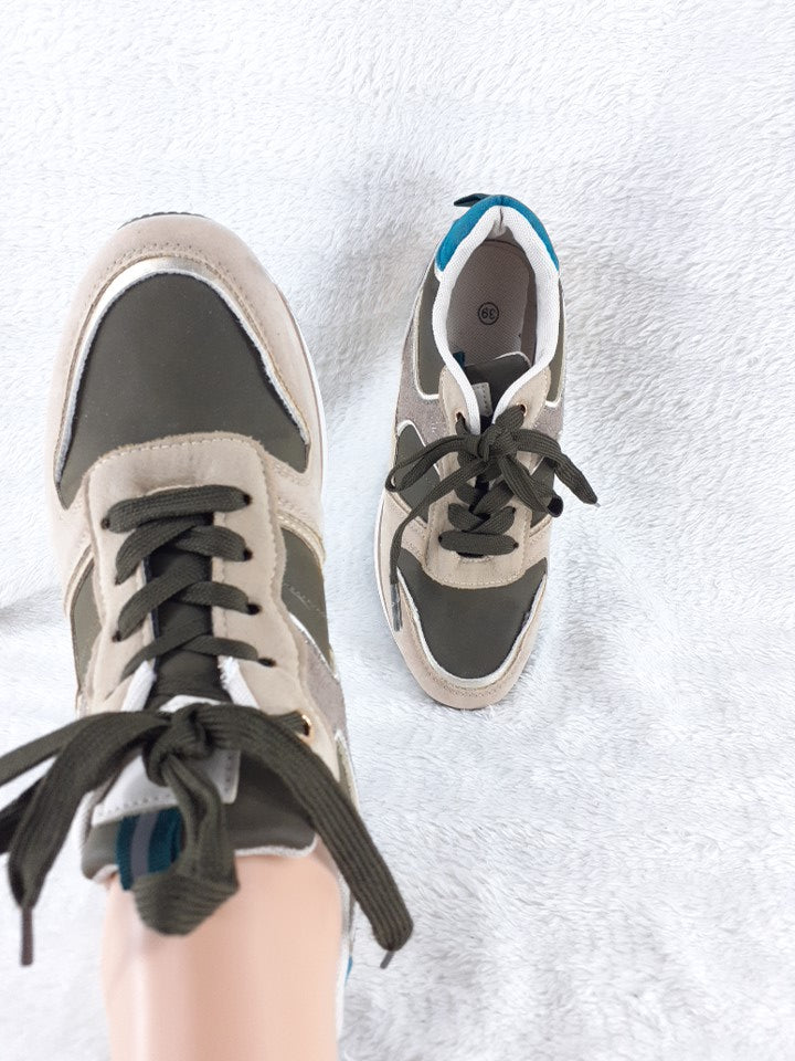 39 Tennis de marche Beige marron et doré