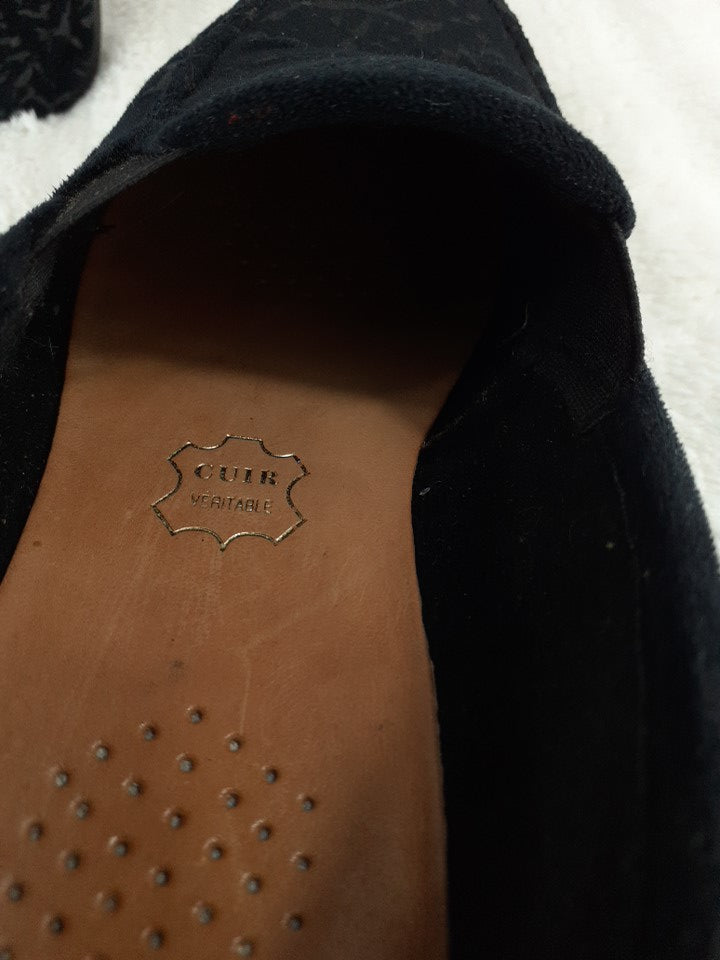 38 chaussons noir dessous cuir