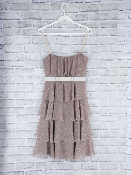 38 Robe a pois Beige et blanc