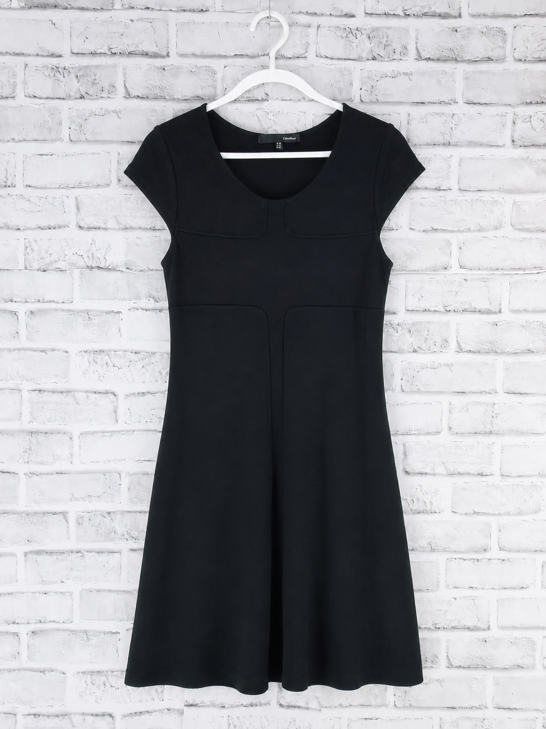 40 Etam Petite robe noire