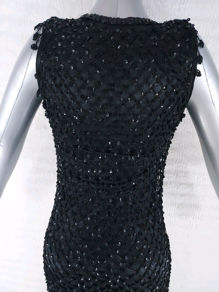 Robe T36 S glamour et raffinée