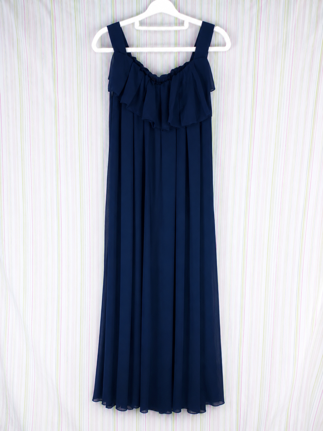 36  Robe longue bleue nuit plissée