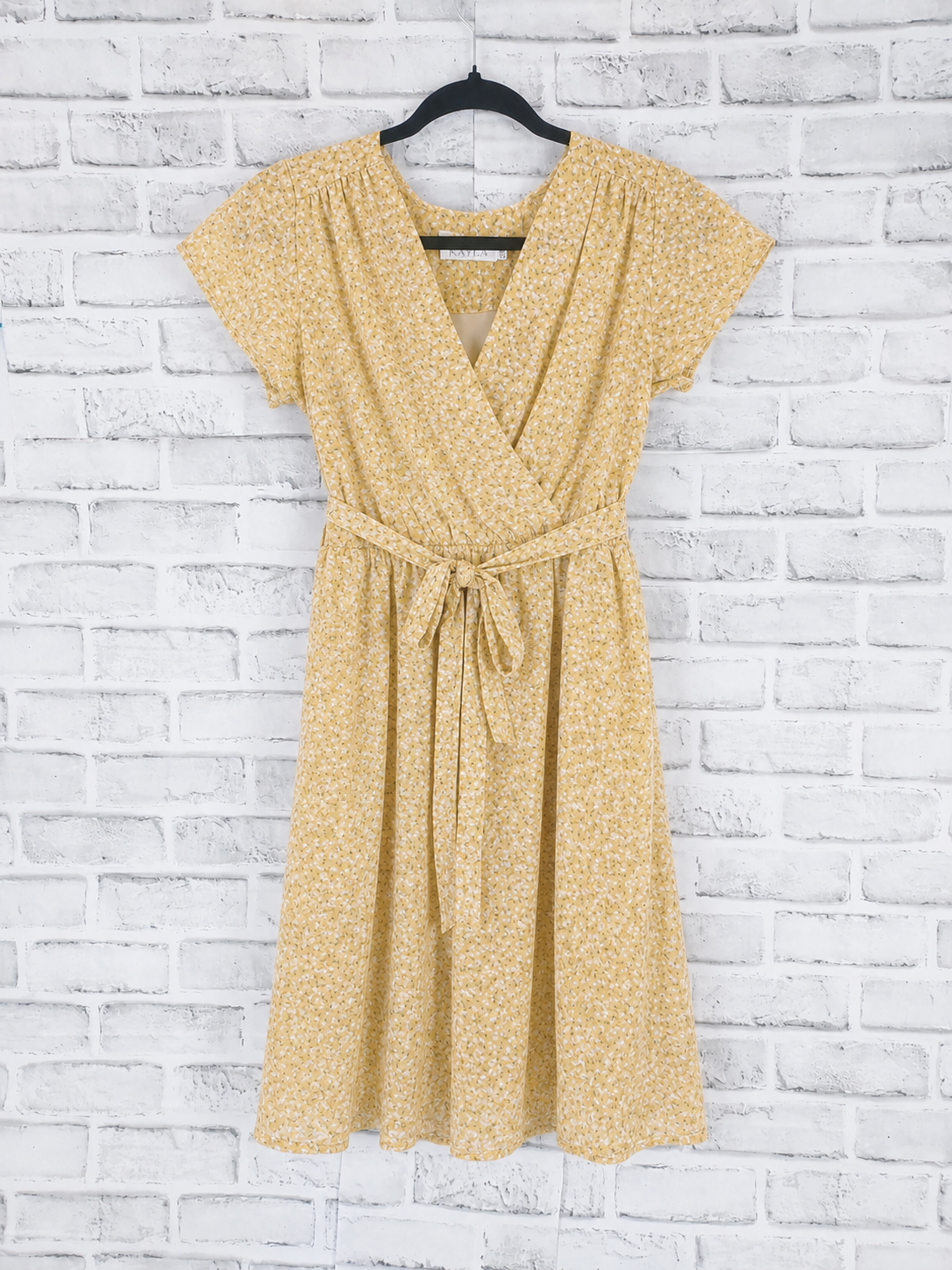 S/M Robe d' été jaune fleuri
