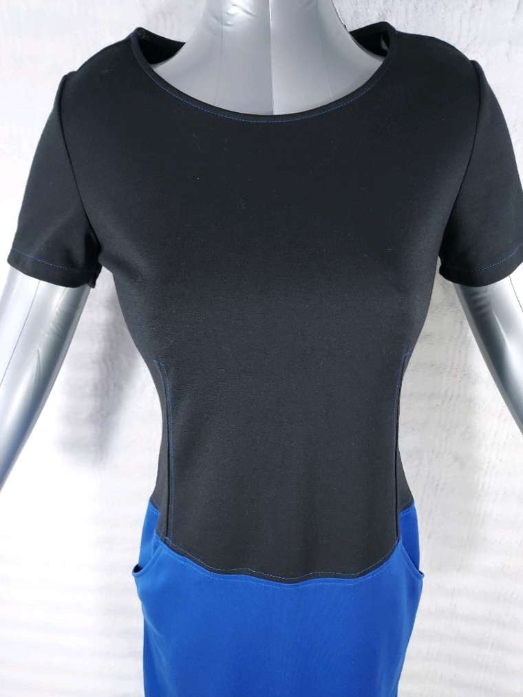 Robe noire et bleue T36 S