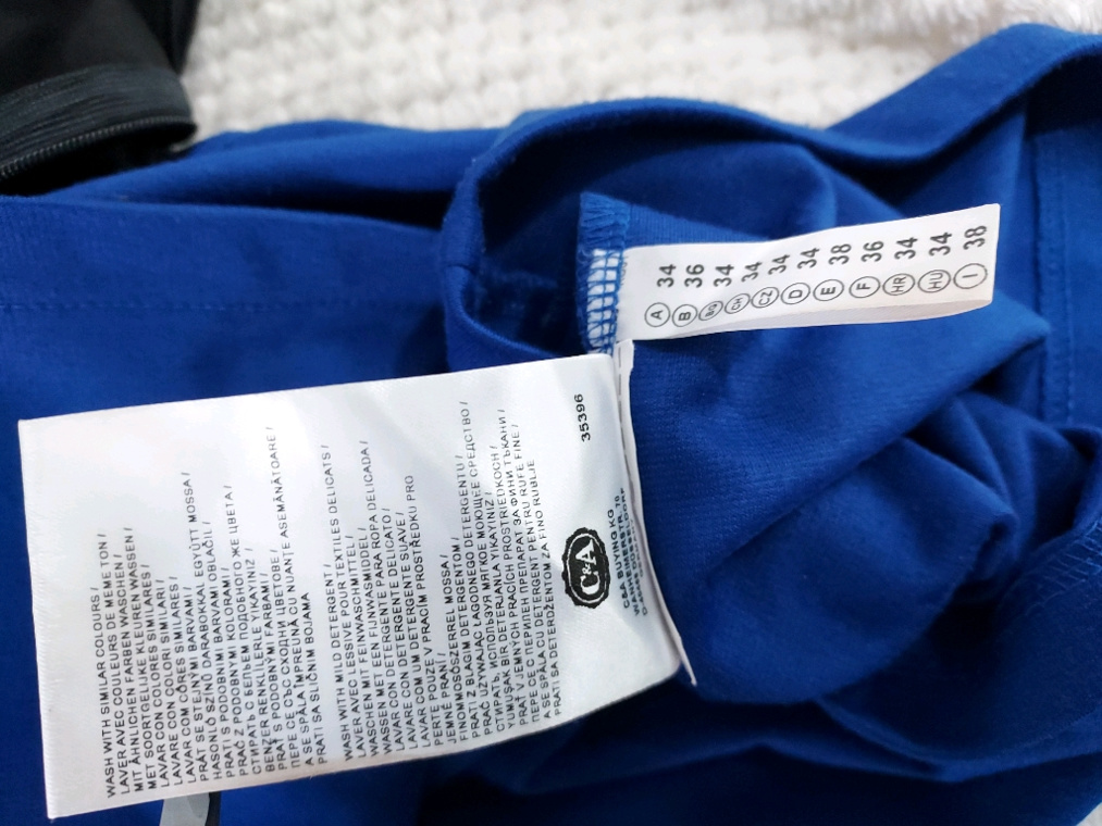 Robe noire et bleue T36 S
