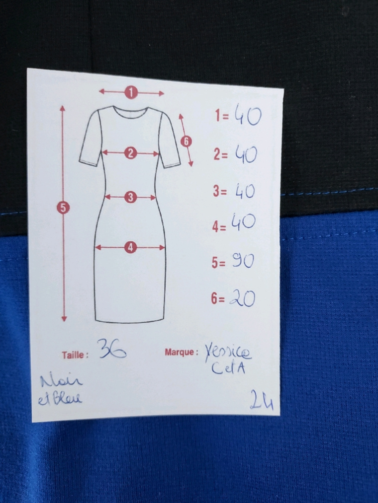 Robe noire et bleue T36 S