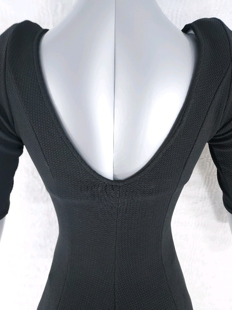 Robe T36 S évasée silhouette féminine élégante